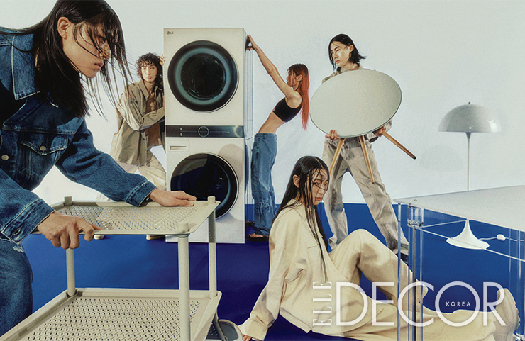 (왼쪽부터) 트롤리는 Muuto by 8 Colors. 세탁기와 건조기가 일체형으로 합쳐진 ‘LG 트롬 오브제컬렉션 워시타워’는 LG Electronics. 라운드 형태의 스피커 ‘Beoplay A9’은 Bang & Olufsen. 플로어 램프 ‘Panthella’는 Louis Poulsen. 다이닝 테이블은 Builddweller. 주혁이 입은 재킷과 팬츠는 모두 Acne Studios. 봉우가 입은 셔츠는 COS. 화이트 진은 Alte. 슈즈는 Clarks. 세원이 입은 톱은 Loewe. 카고 팬츠는 L.e.e.y. 노아가 입은 재킷과 팬츠는 모두 Leha. 부츠는 Zara. 류민이 입은 재킷과 팬츠는 모두 51Percent.