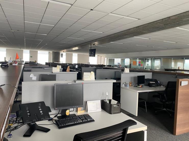 텅 빈 사무실! Photo by YenyAndrea Monsalve Yarce