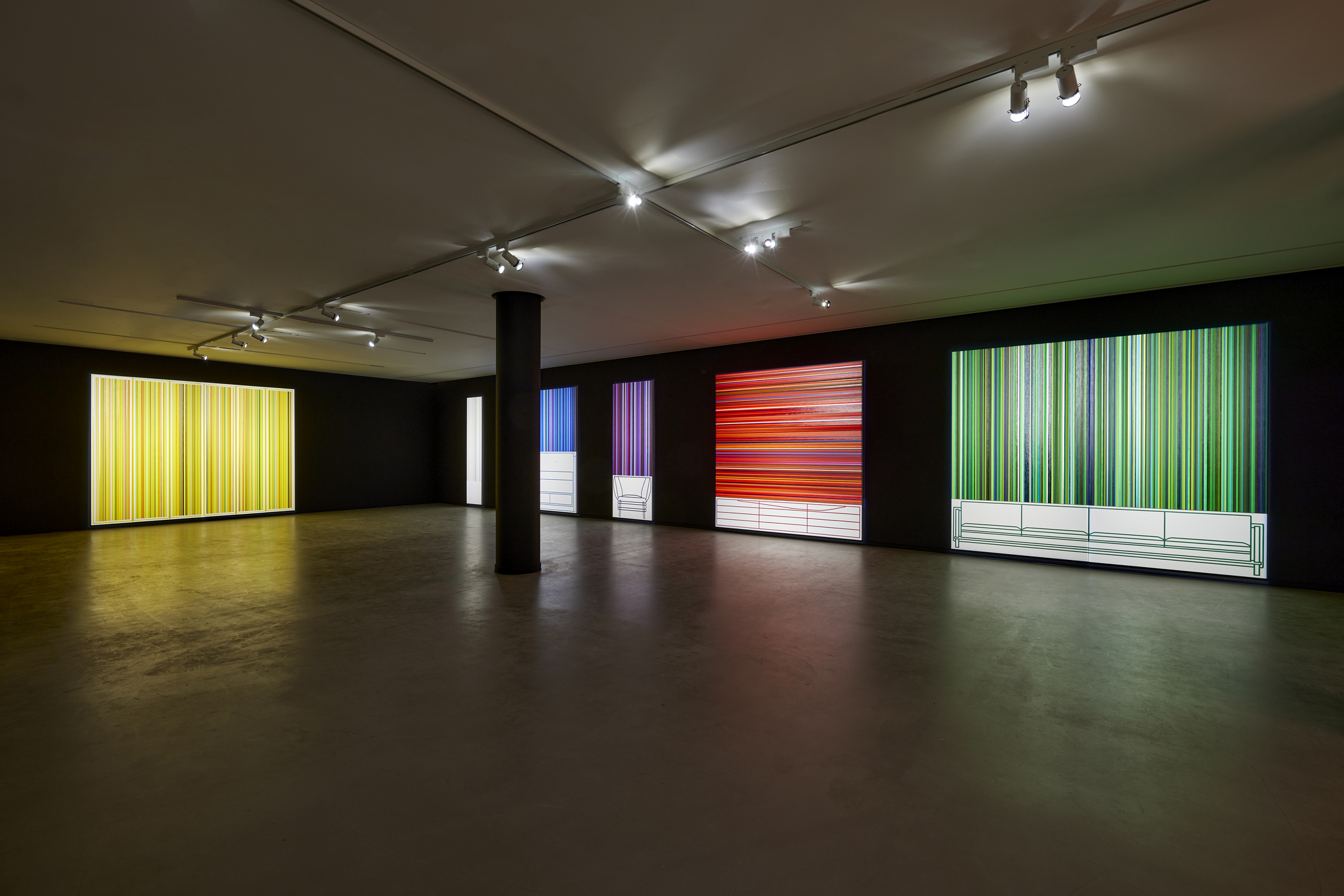 박미나 개인전 “아홉 개의 색, 아홉 개의 가구” 전시 전경 ⓒ 사진 김상태, 에르메스 재단 제공