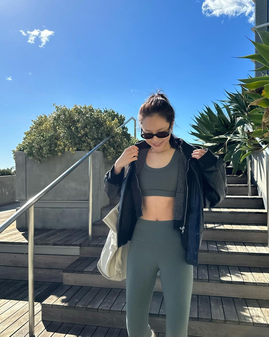 @marcellasne_