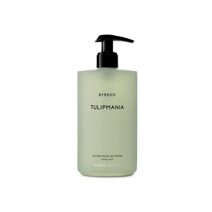 바이레도 튤립마니아 핸드 워시 - 프리지아, 튤립, 블러드우드로 이어지는 플로럴 우디 계열 향이 남고 글리세린의 보습 효과도 있다. 450mL 7만2천원.