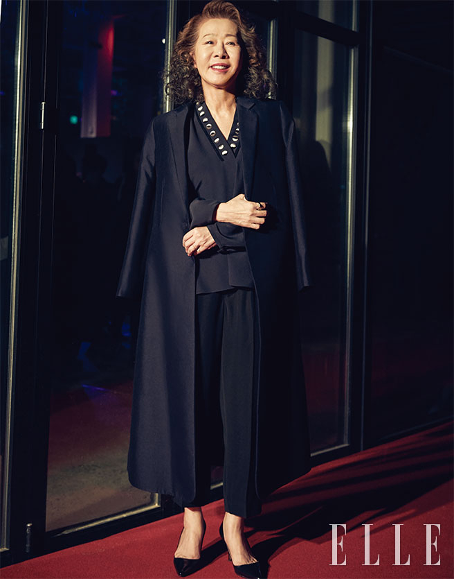 ELLE 스타일어워즈에 참석했던 배우 윤여정.