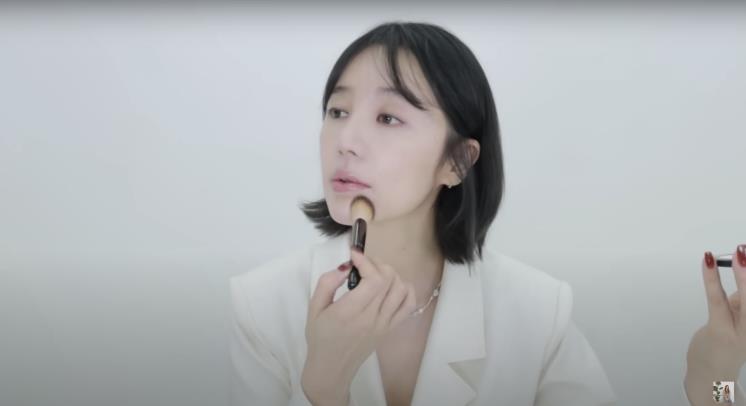 ‘윤은혜의 EUNHYELOGIN’ 유튜브 영상 캡처