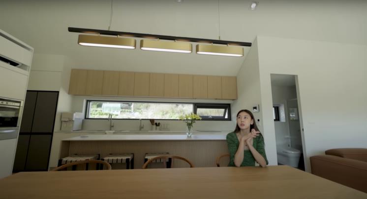 ‘한혜진 Han Hye Jin’ 유튜브 영상 캡처